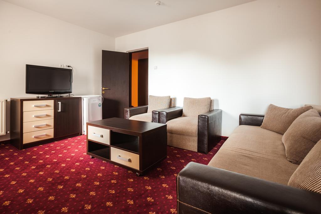 Dacia Hotel Herkulesfürdő Kültér fotó